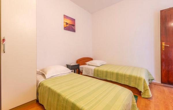Apartman Ante Apartment Zvecanje Bagian luar foto