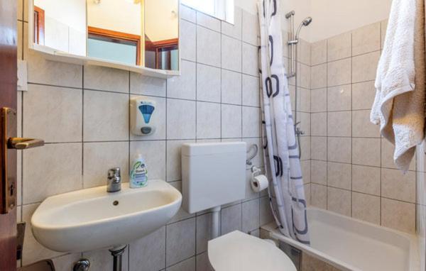 Apartman Ante Apartment Zvecanje Bagian luar foto